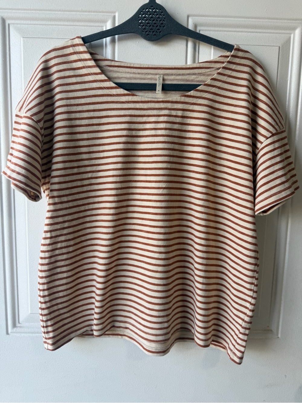 Rylee + Cru Women’s Medium 100% Cotton Cream Rust Striped Boat Neck Top